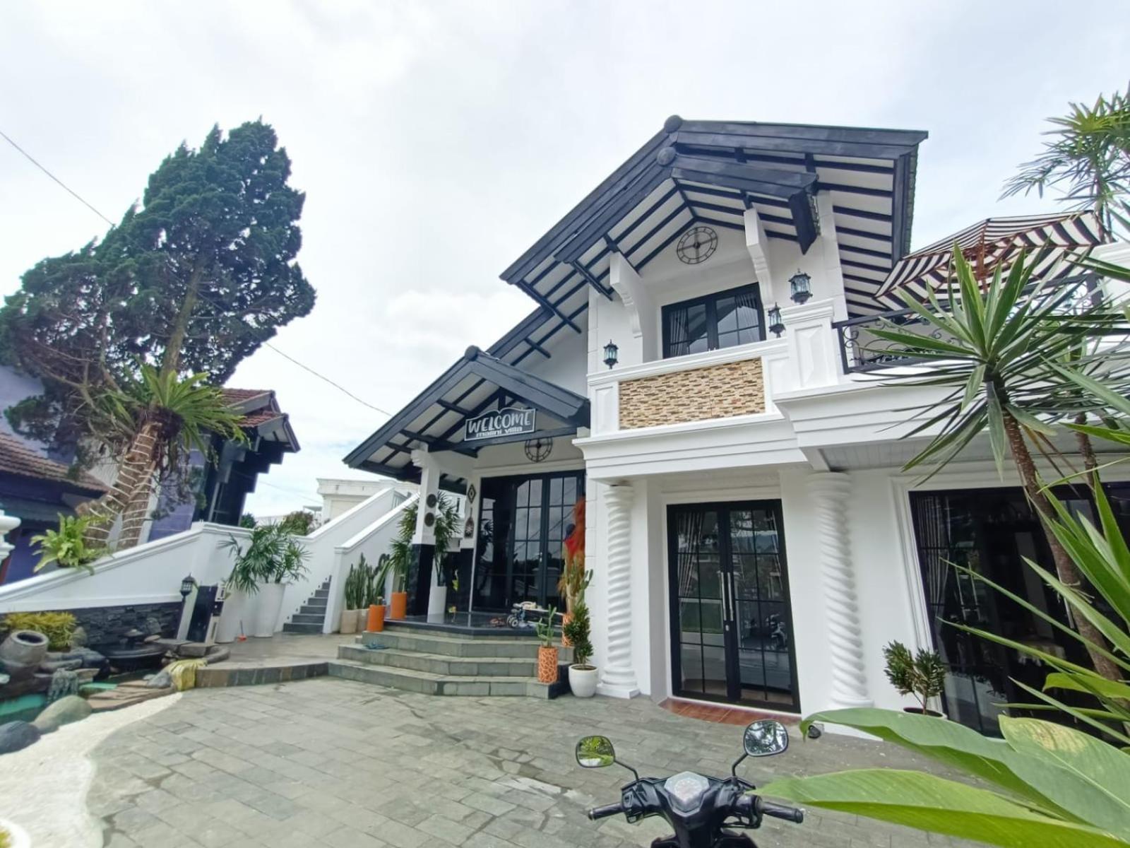 Villa Kota Bunga Malini 10 Cikundul Екстер'єр фото