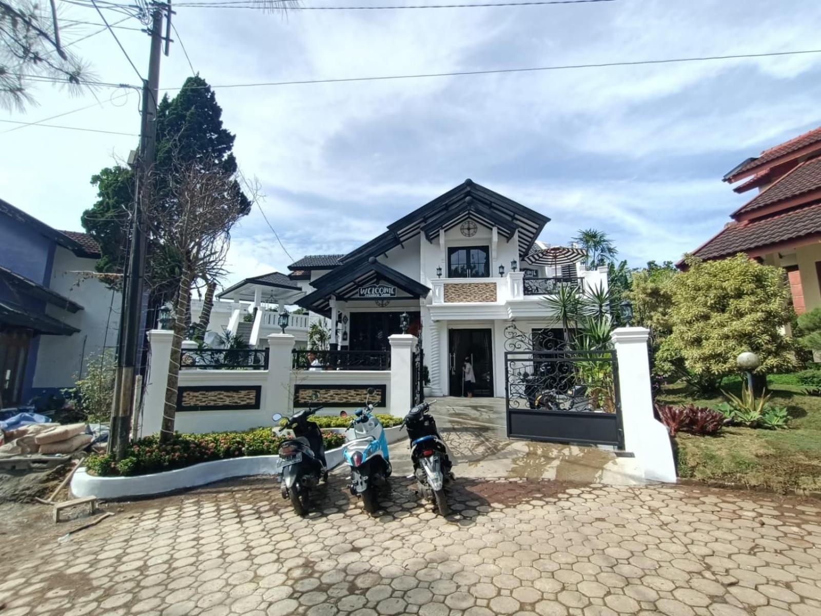 Villa Kota Bunga Malini 10 Cikundul Екстер'єр фото